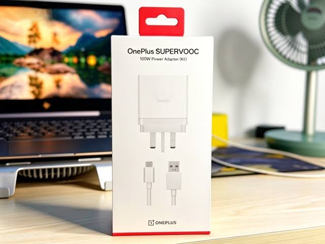 Oneplus SUPERVOOC 100w Power Adapter 