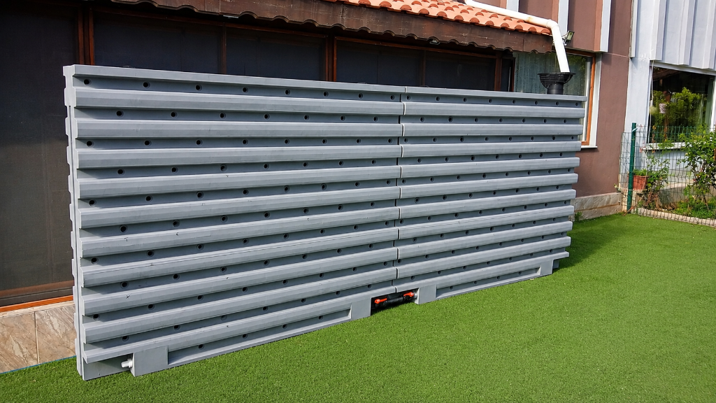 Twin Panel Freestanding