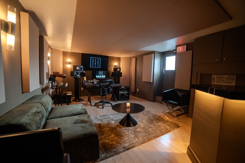STUDIO A main