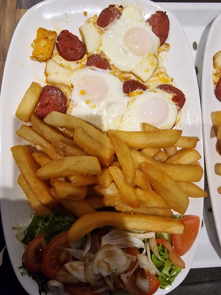 Sucuklu Yumurta