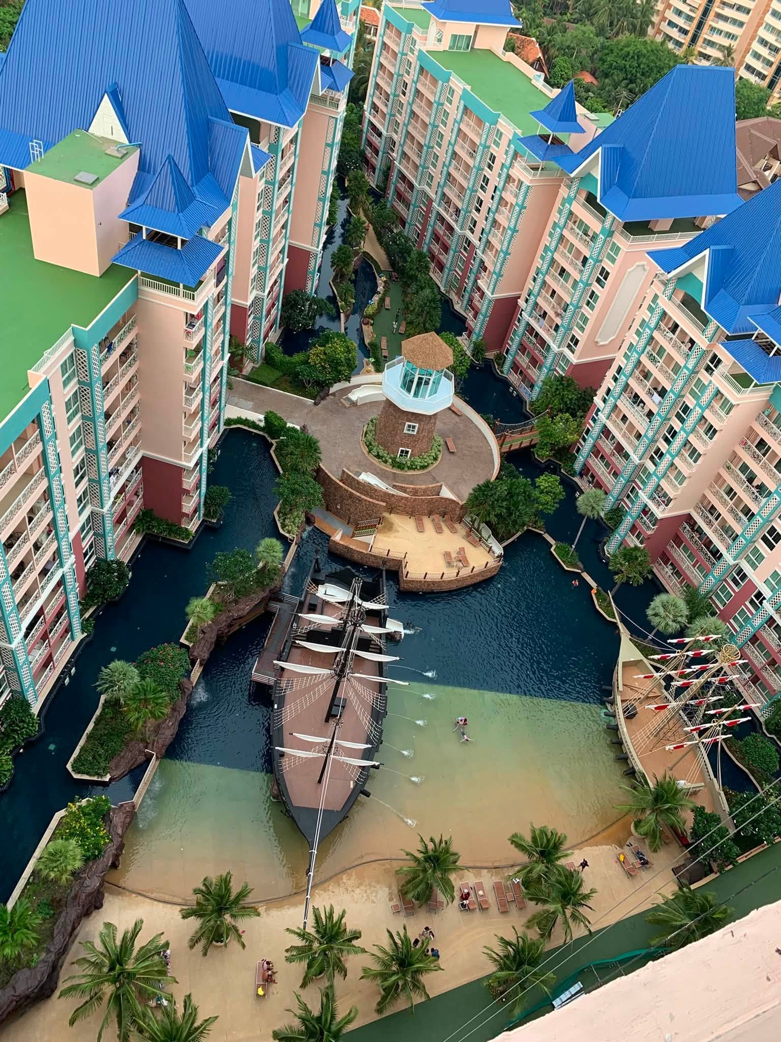 Grand Caribbean Condo for Sale/Rent #Directowner — Full Pool View, 19th Floor