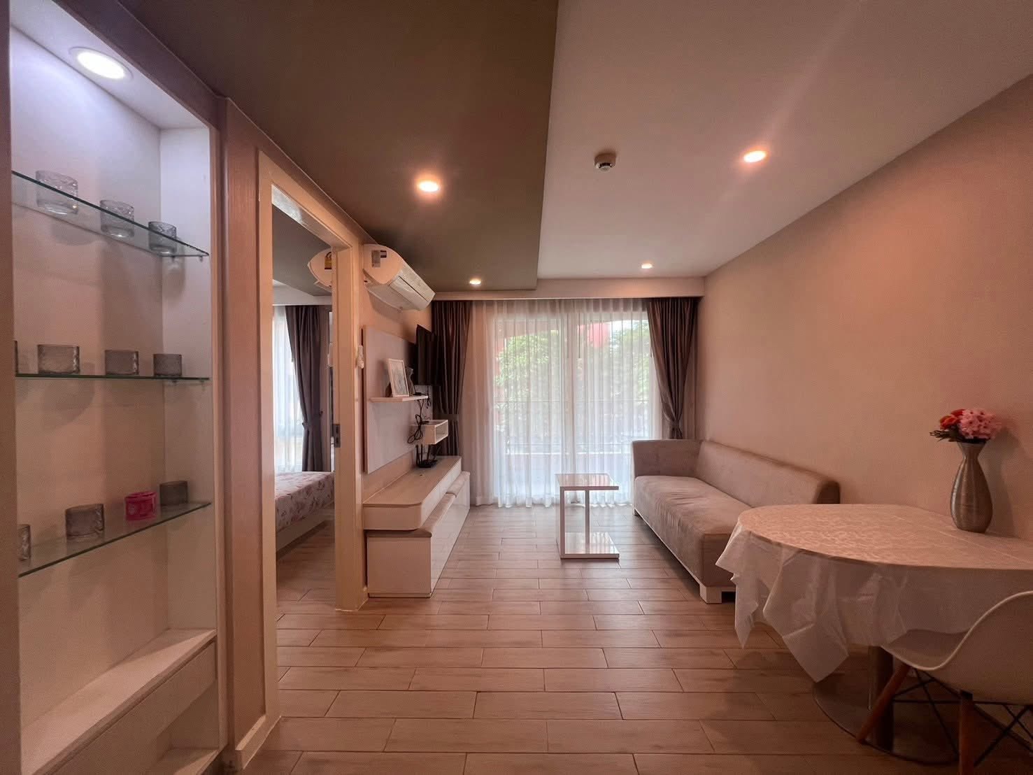 Seven Seas Condo Resort Jomtien – 1 Bed Pool View Condo for Rent