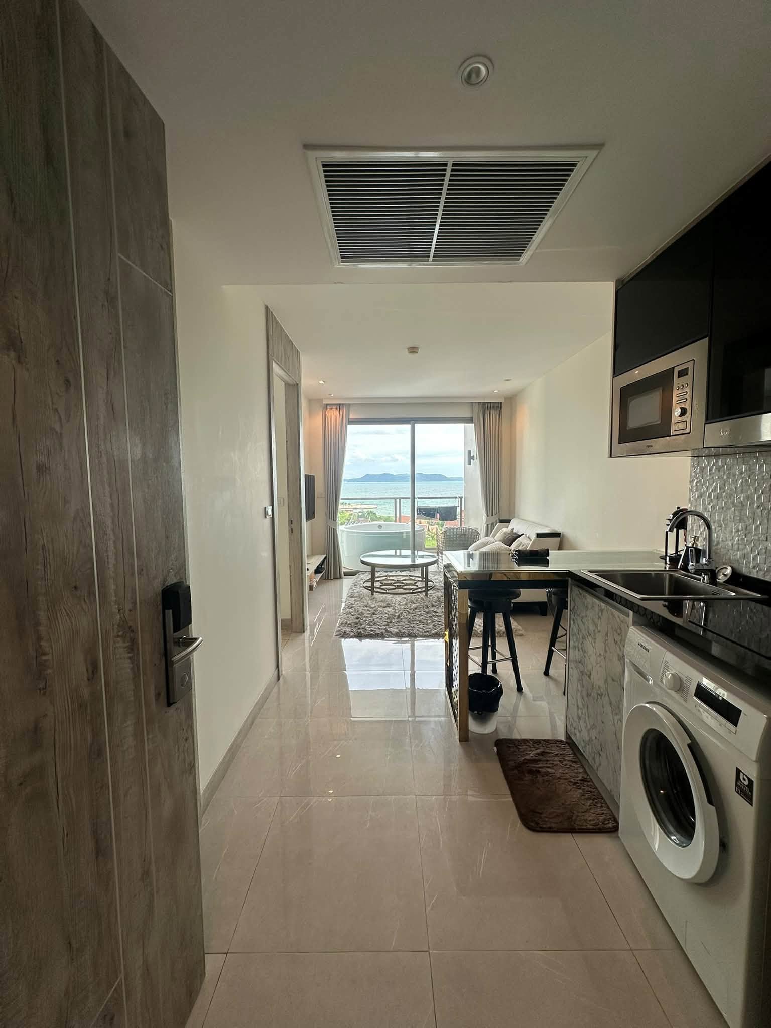 The Riviera Monaco – Sea View Luxury Condo for Rent (10th Floor)
