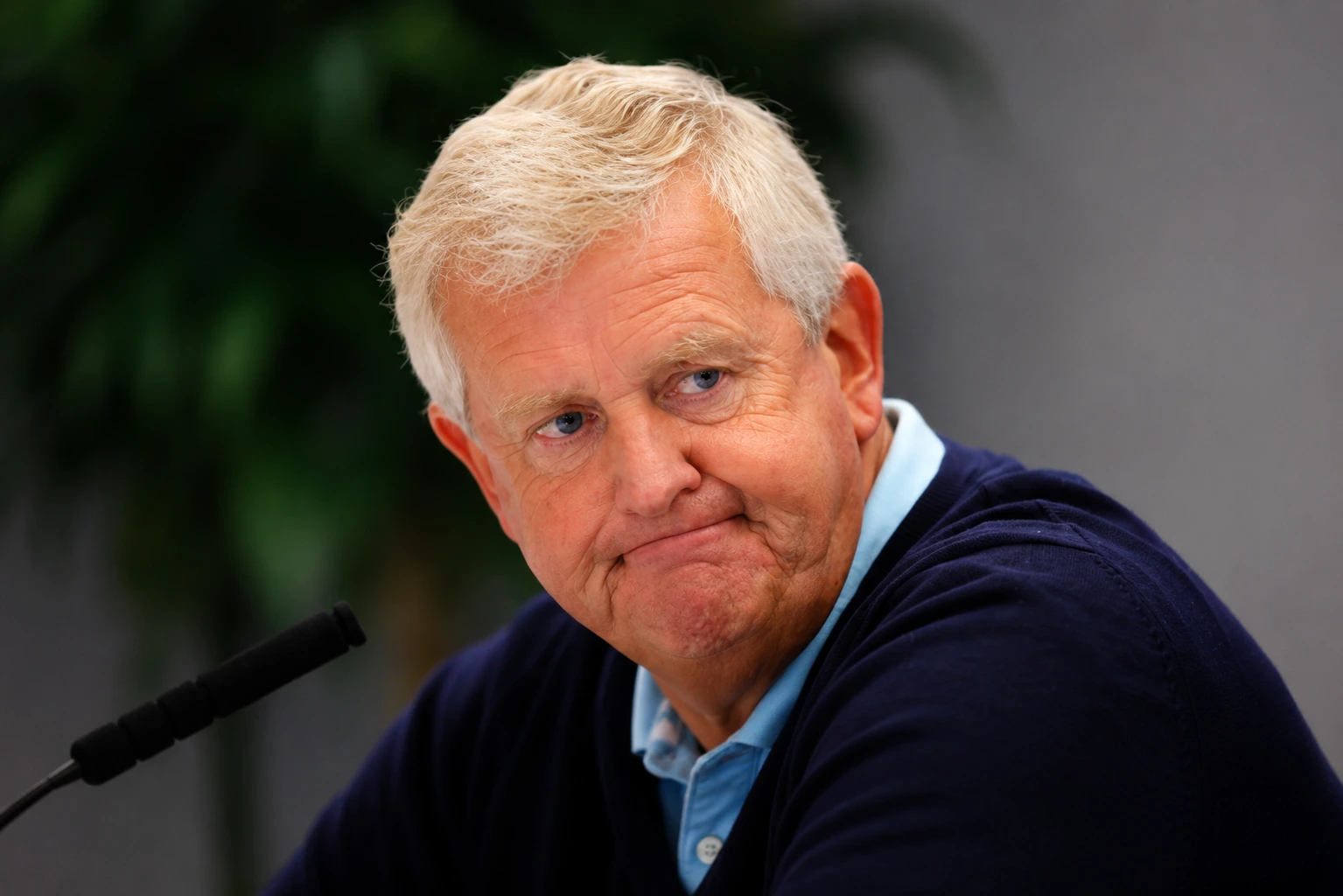 Colin Montgomerie haalt uit: 'Twee regelwijzigingen nodig om traag spel te stoppen'