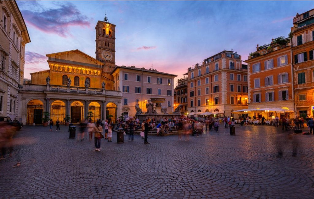 Trastevere Night Walk — Medieval quarter · Warm lights · Piazzas