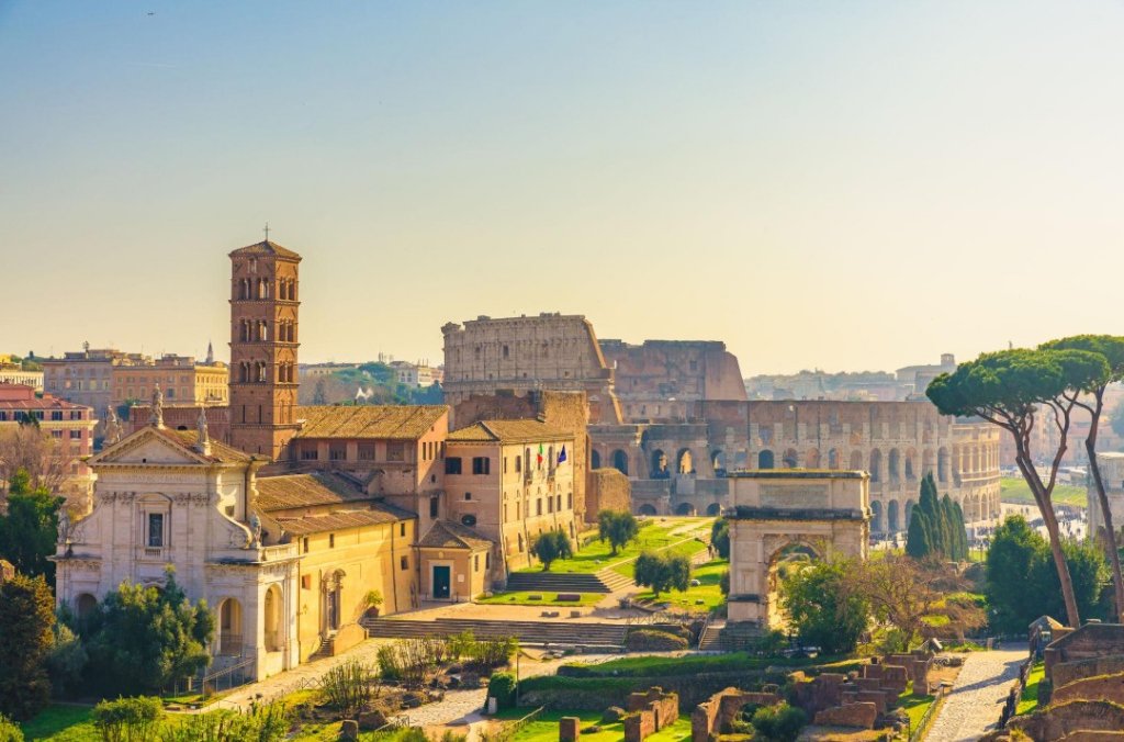 Ancient Rome Walk — Forum · Palatine Hill · Colosseum