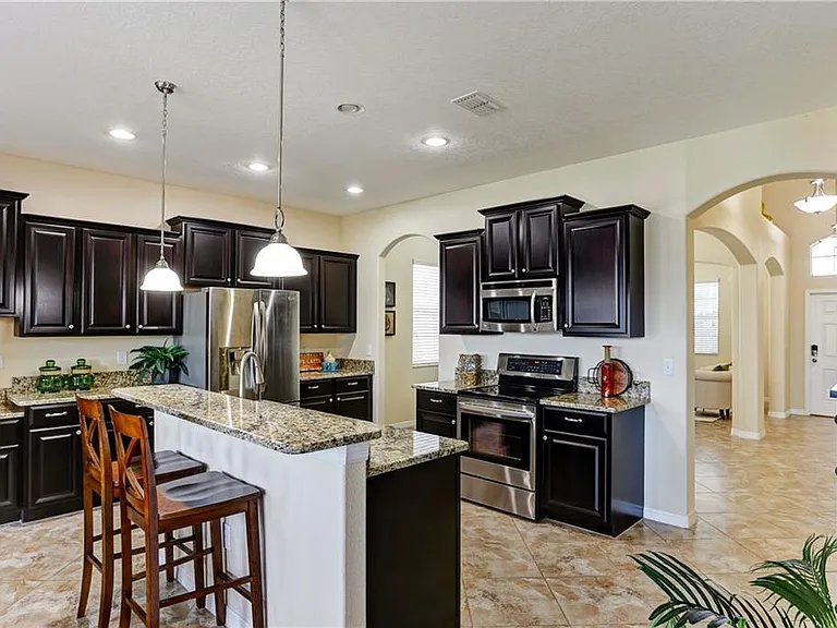 Open & Inviting Spaces