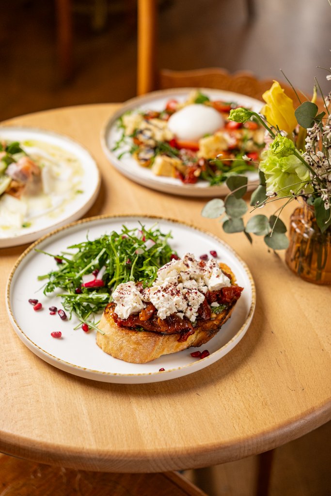 Artisan hummus and warm pita bread, Turquoise Mediterranean Brasserie