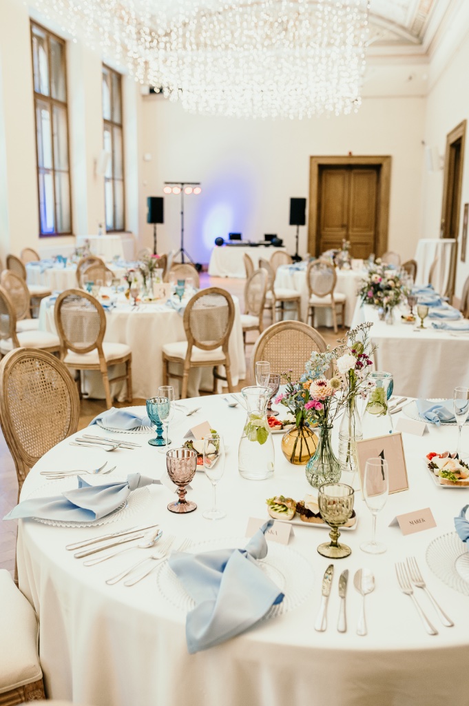 Upper Floor — seated dinner
