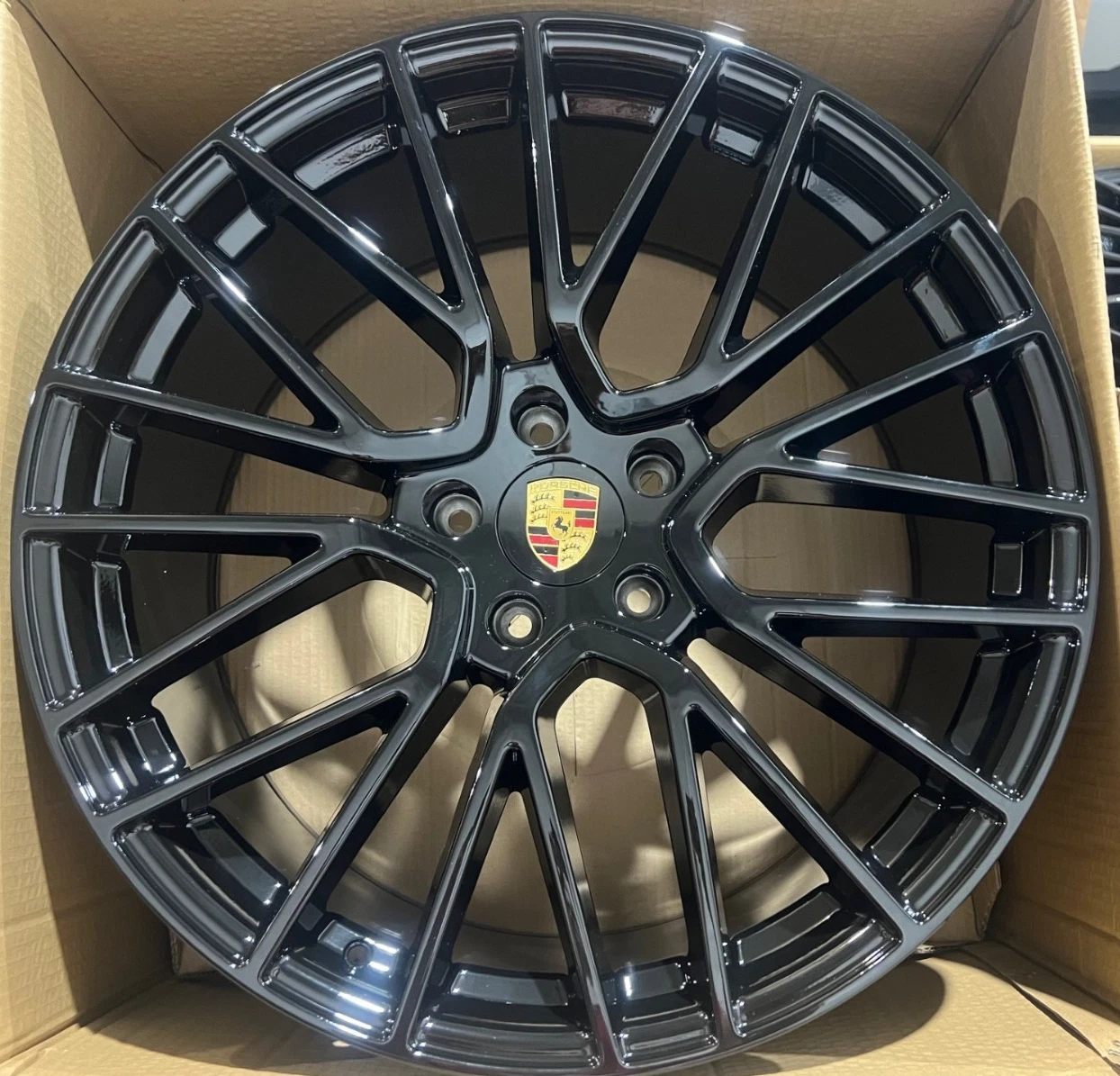 Porsche Multi-Spoke Gloss Black 21"