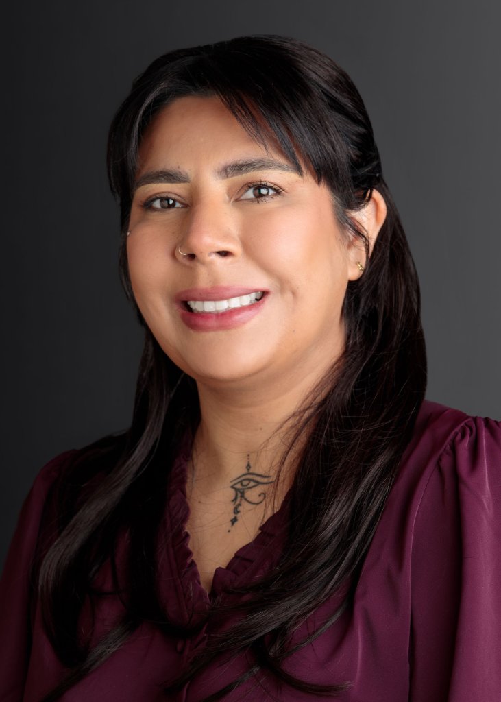 Alejandra Gonzalez, CMA
