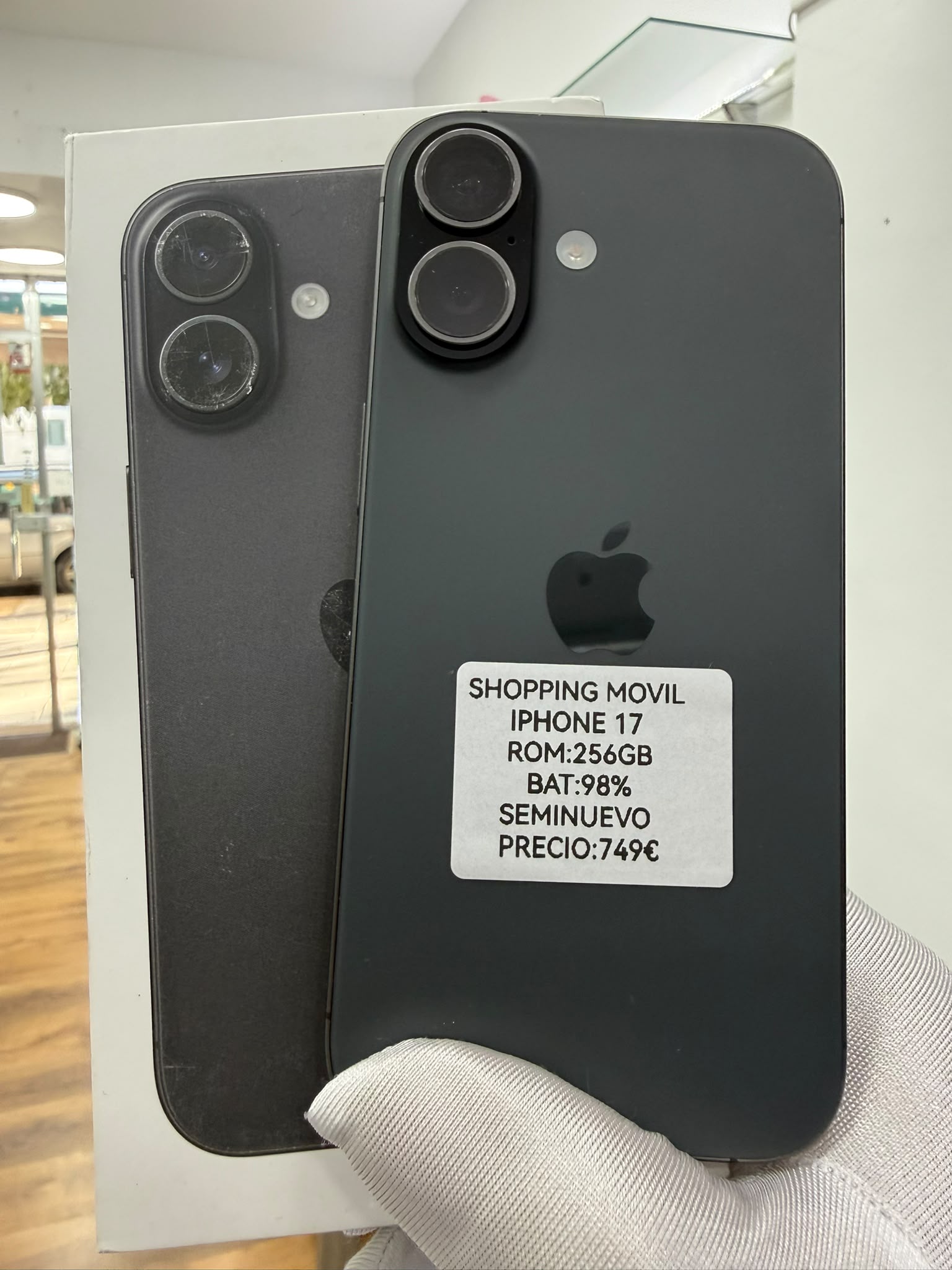 Apple iPhone 17
