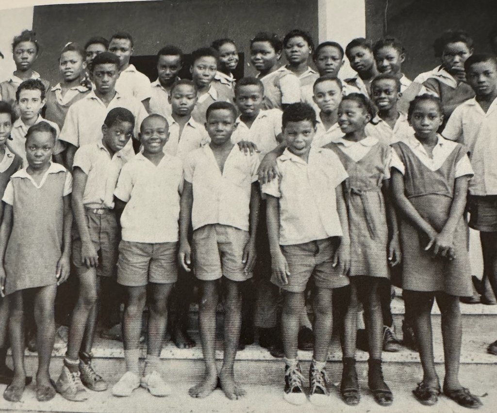 Ricks 4th Grade — Shirley Barrolle at far right