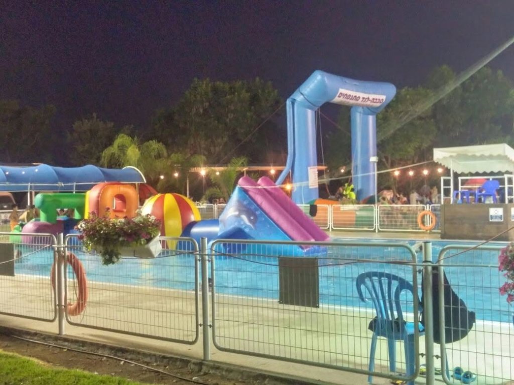 מזרקה מתנפחת