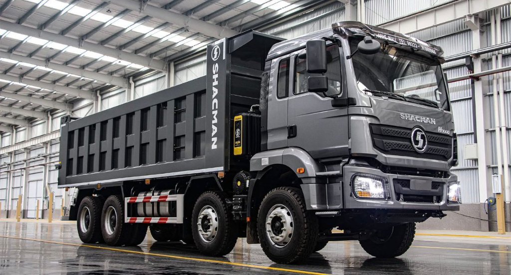 Vente de véhicules, camions & engins