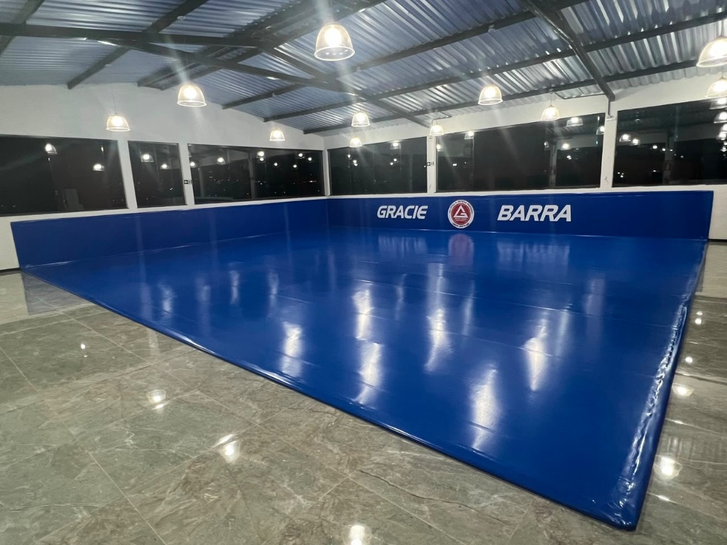 Tatame noturno Gracie Barra