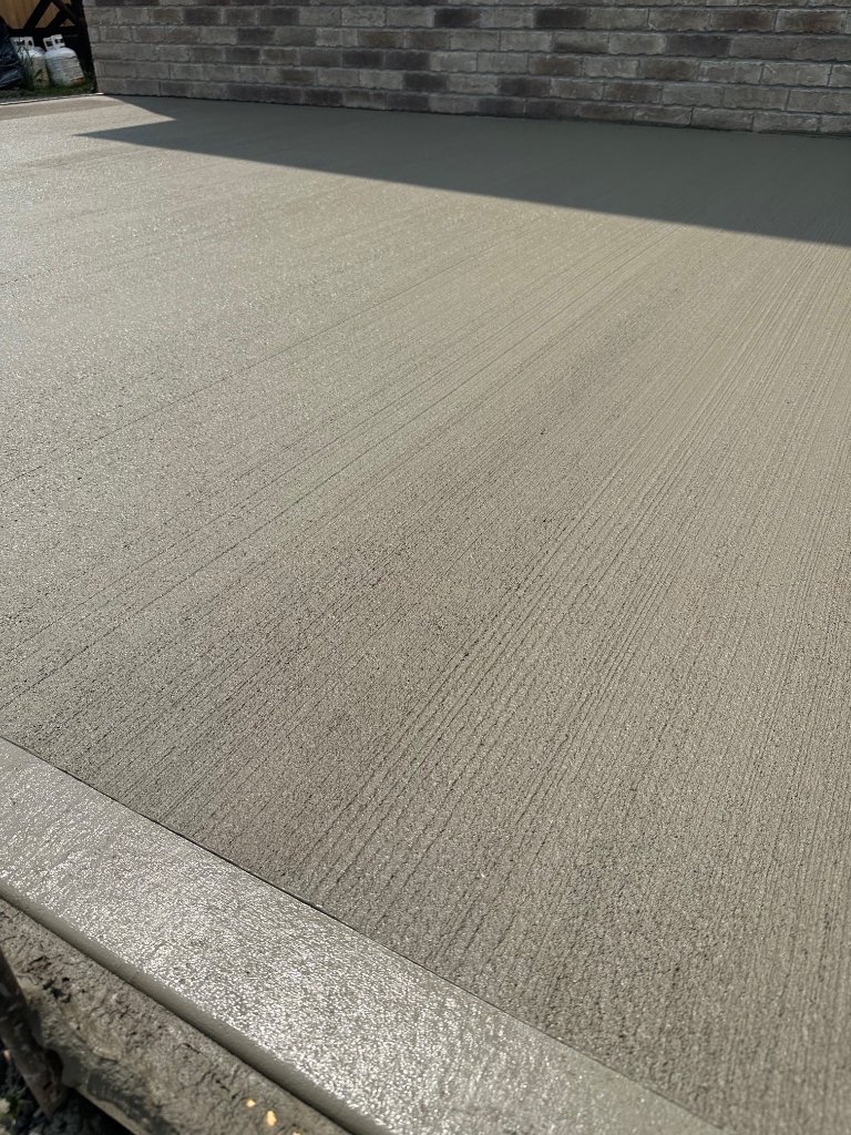 Smooth Border Concrete Finish - West Kelowna, BC