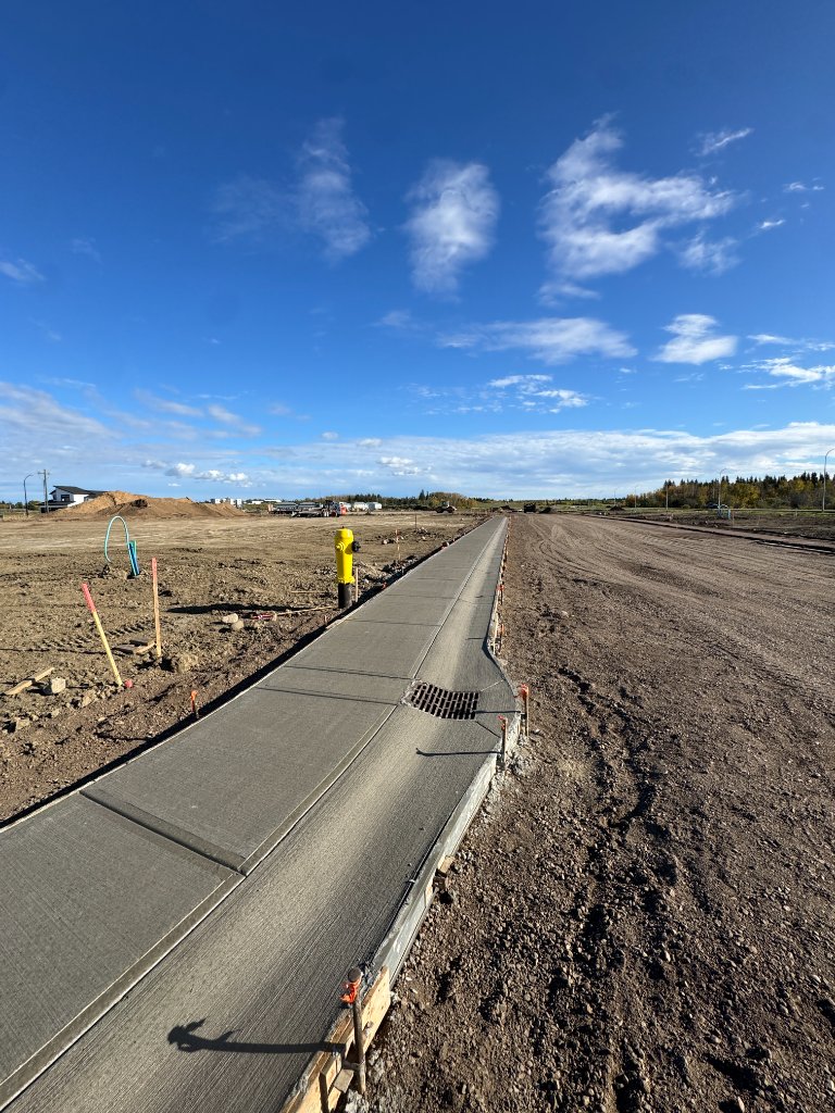 Residential Sidewalk Pour - Kelowna, BC