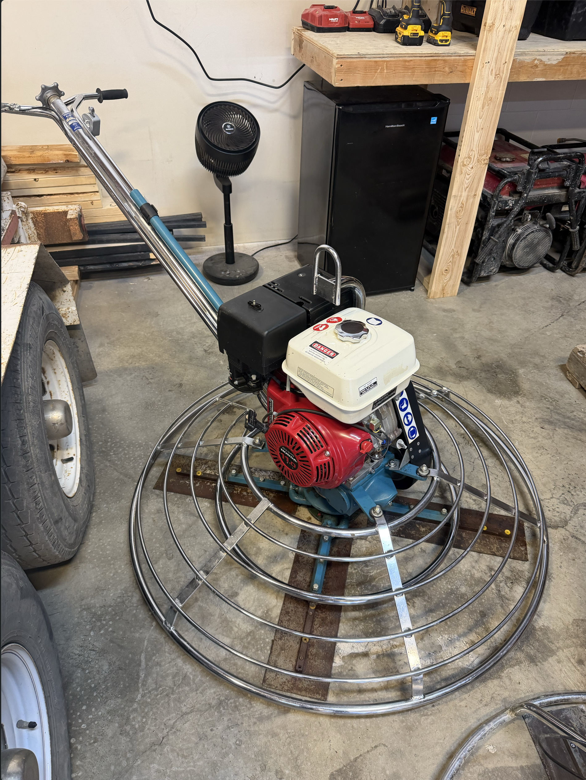 Bartell 46-Inch Power Trowel available for equipment rental in Kelowna from Paradigm Concrete
