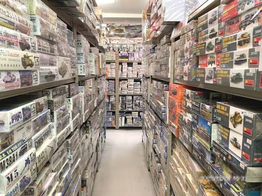 秋葉原のプラモデル専門店