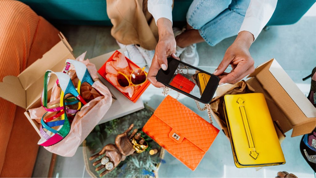 GIFTING & SAMPLING