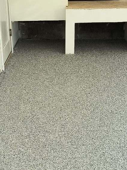 Garage floor after Eugene Epoxy coating
