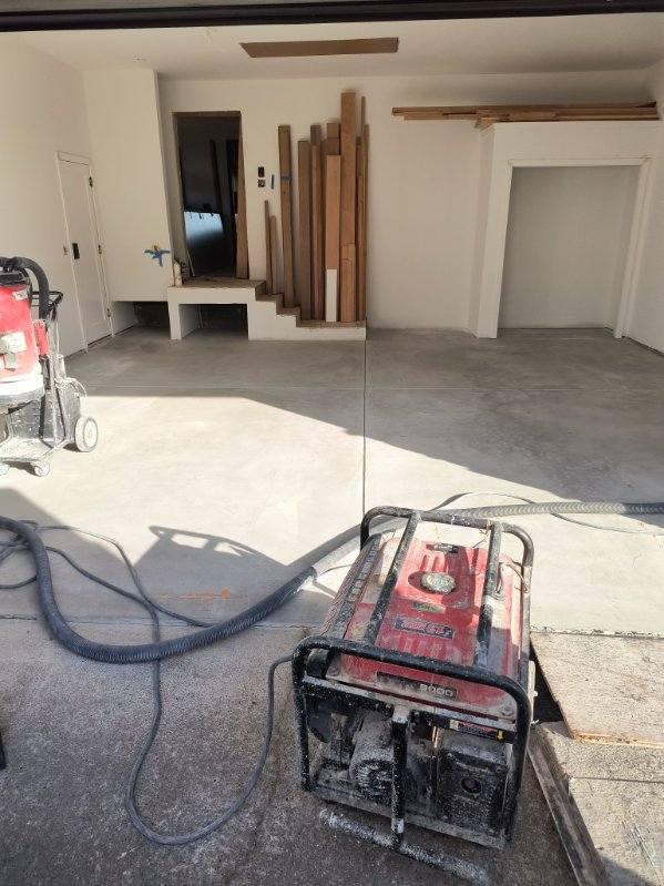 Garage floor before Eugene Epoxy coating