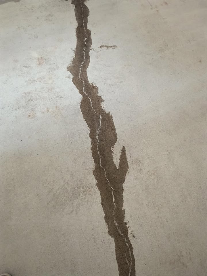 CRACK REPAIR