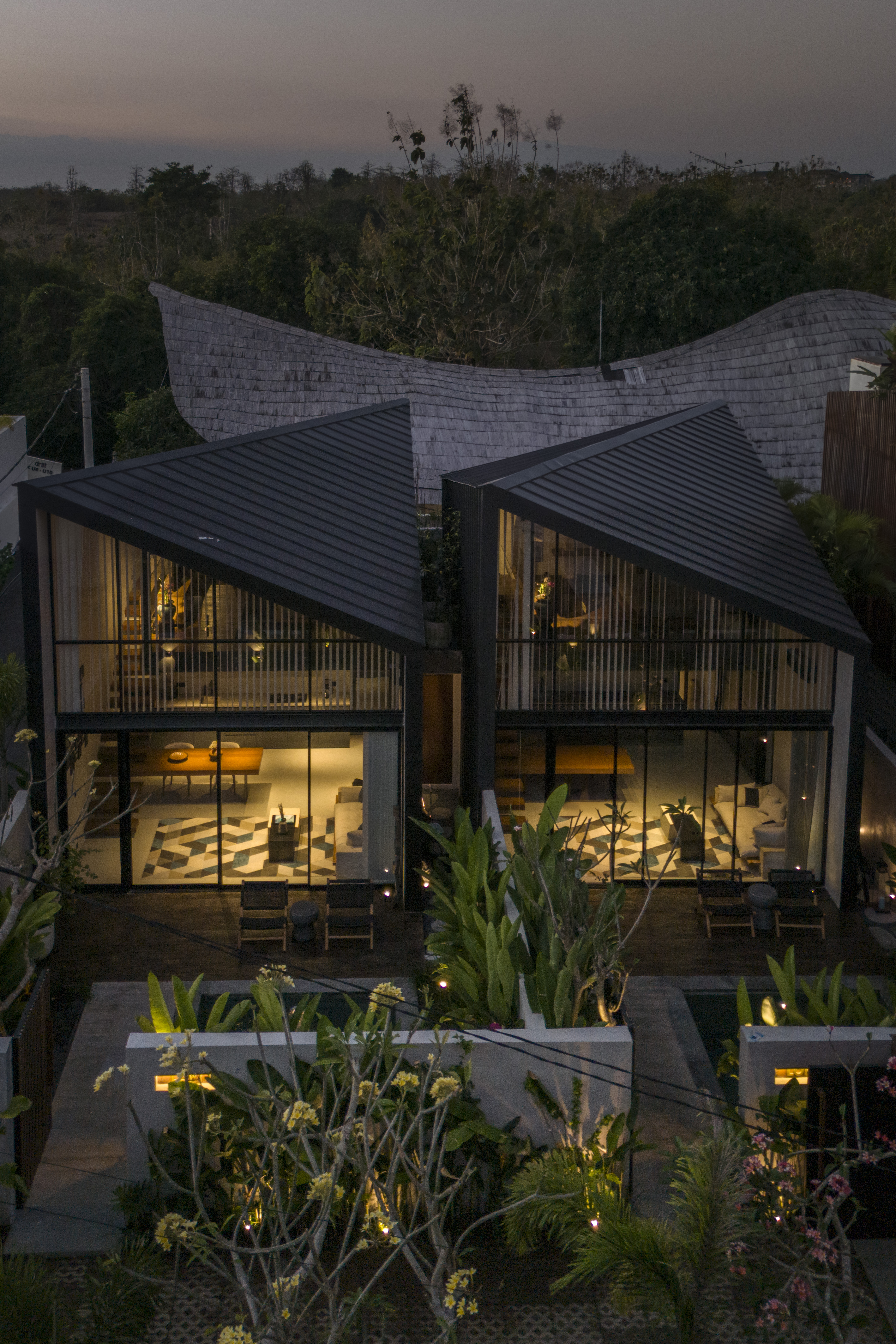 KINOH Living villas at twilight