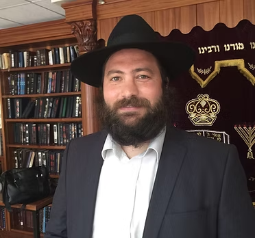 Rav Y.Saffar