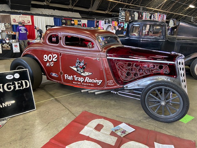 "Flat Trap Racing #902 H/G" — maroon 3-window at GNRS