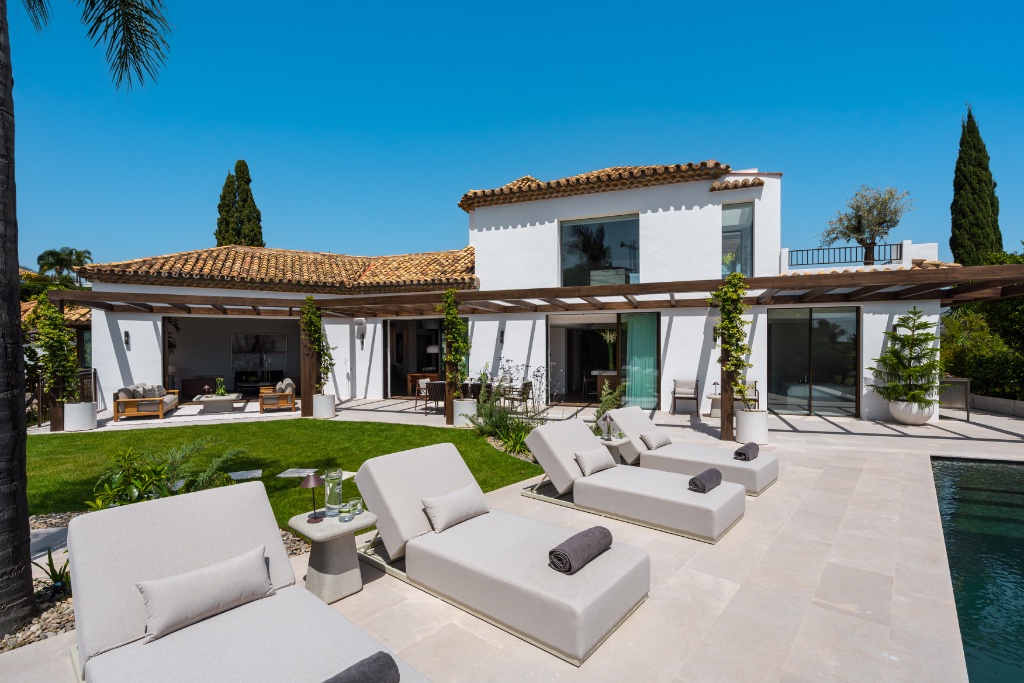 Villa Kumo | Exceptional Contemporary Luxury Villa for Sale in El Herrojo, La Quinta, Benahavís, Marbella - Image 6