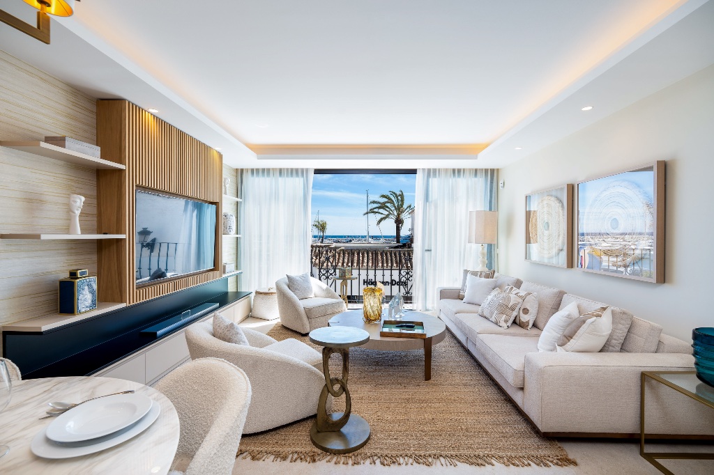 Luxury Marina-Front Apartment for Sale in Puerto Banús, Marbella | The Address - Image 4