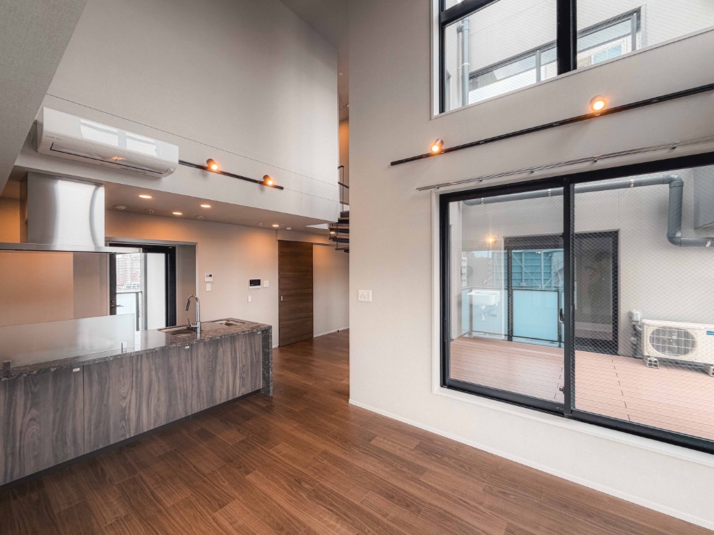 Luxury Apartment for Rent in Setagaya, Tokyo | Top-Floor 2-Bedroom Residence with Sauna - Image 8