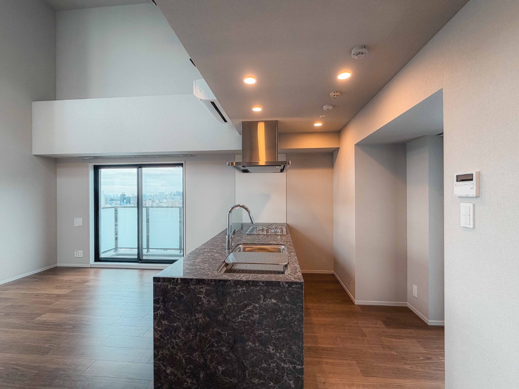 Luxury Apartment for Rent in Setagaya, Tokyo | Top-Floor 2-Bedroom Residence with Sauna - Image 3