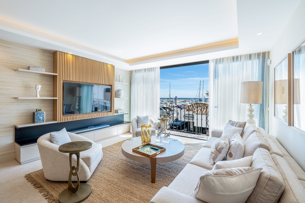 Luxury Marina-Front Apartment for Sale in Puerto Banús, Marbella | The Address - Image 3