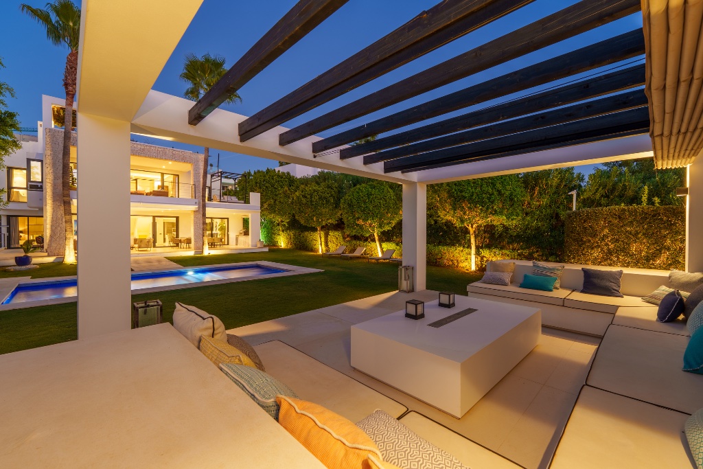 Los Olivos 2 – Contemporary Luxury Villa in Nueva Andalucía - Image 45