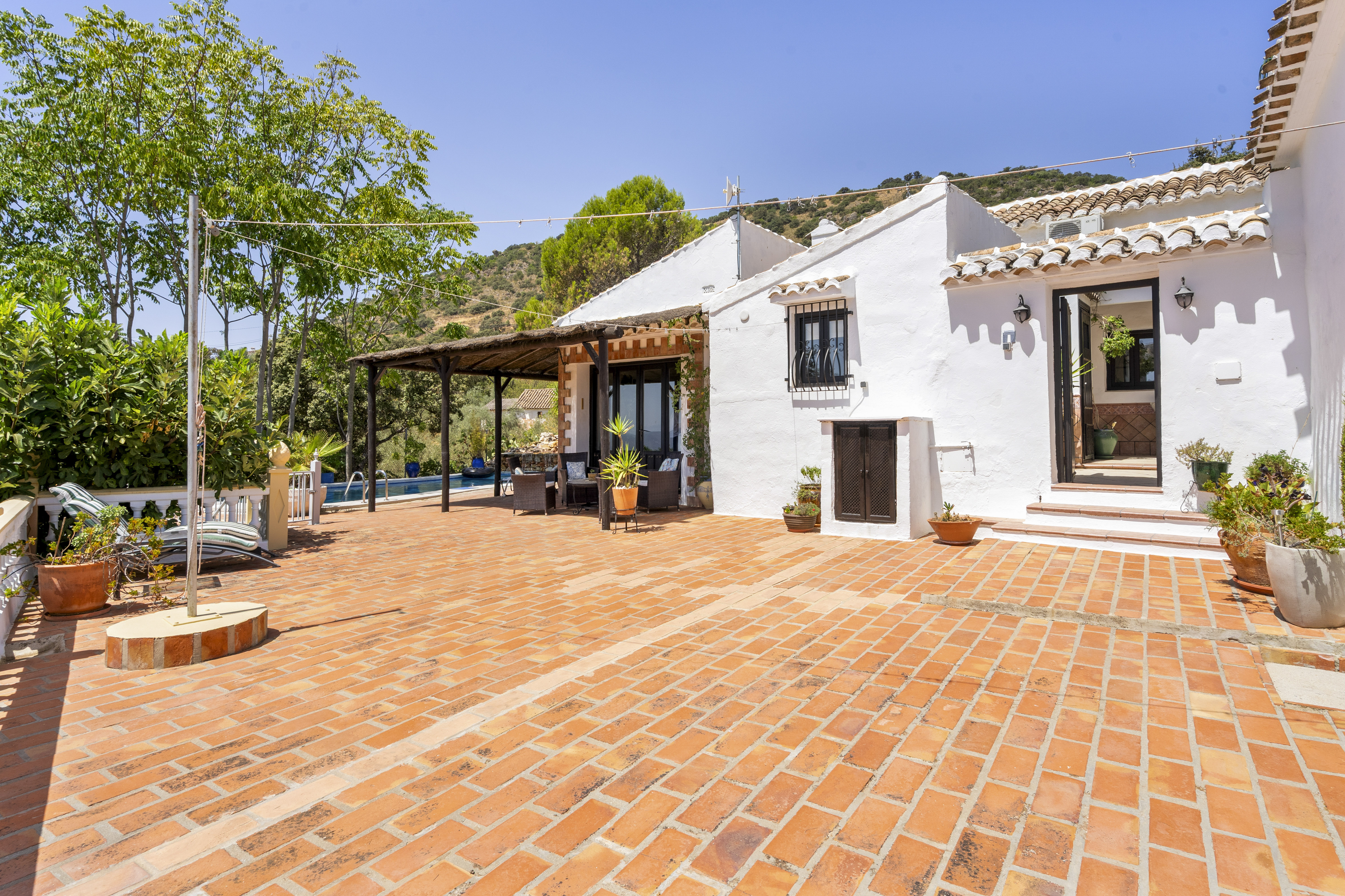 Finca with Two Independent Homes for Sale in Iznájar, Córdoba - Image 12