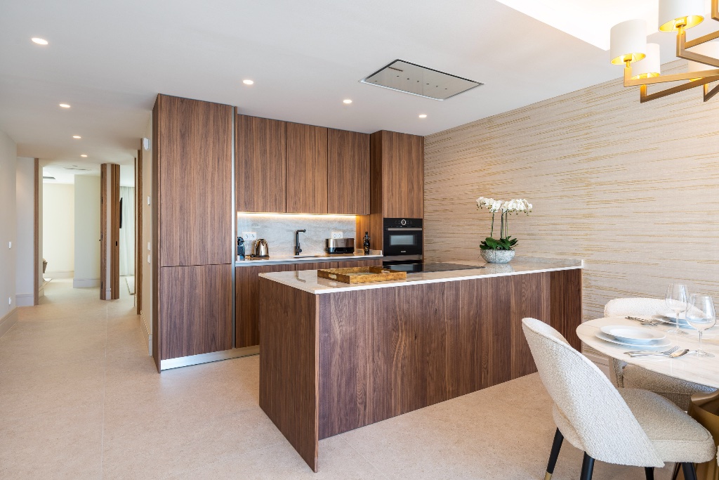 Luxury Marina-Front Apartment for Sale in Puerto Banús, Marbella | The Address - Image 10