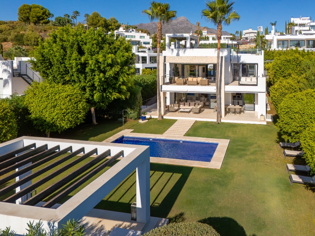 Los Olivos 2 – Contemporary Luxury Villa in Nueva Andalucía - Image 50