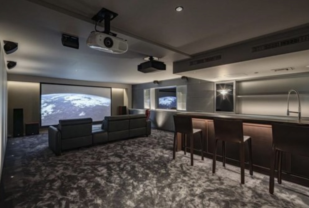 Luxury House for Sale in Minami Aoyama, Tokyo | Exceptional Contemporary Residence with Rooftop Pool - Image 7