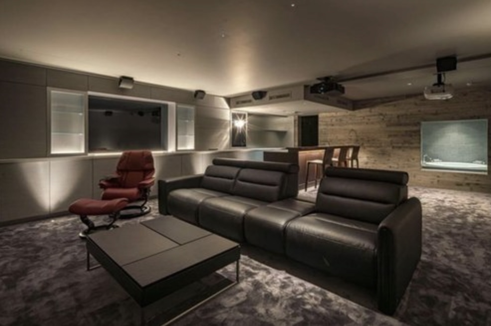 Luxury House for Sale in Minami Aoyama, Tokyo | Exceptional Contemporary Residence with Rooftop Pool - Image 4