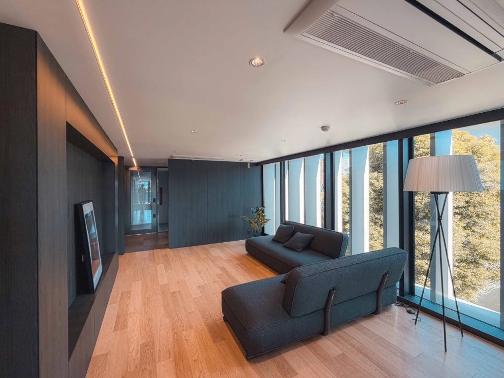 Granduo Yoga 301 - Luxury 2-Bedroom Apartment in Setagaya, Tokyo - Image 2