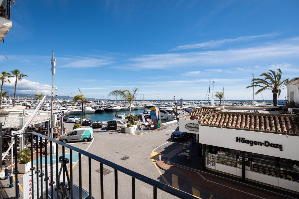 Luxury Marina-Front Apartment for Sale in Puerto Banús, Marbella | The Address - Image 5