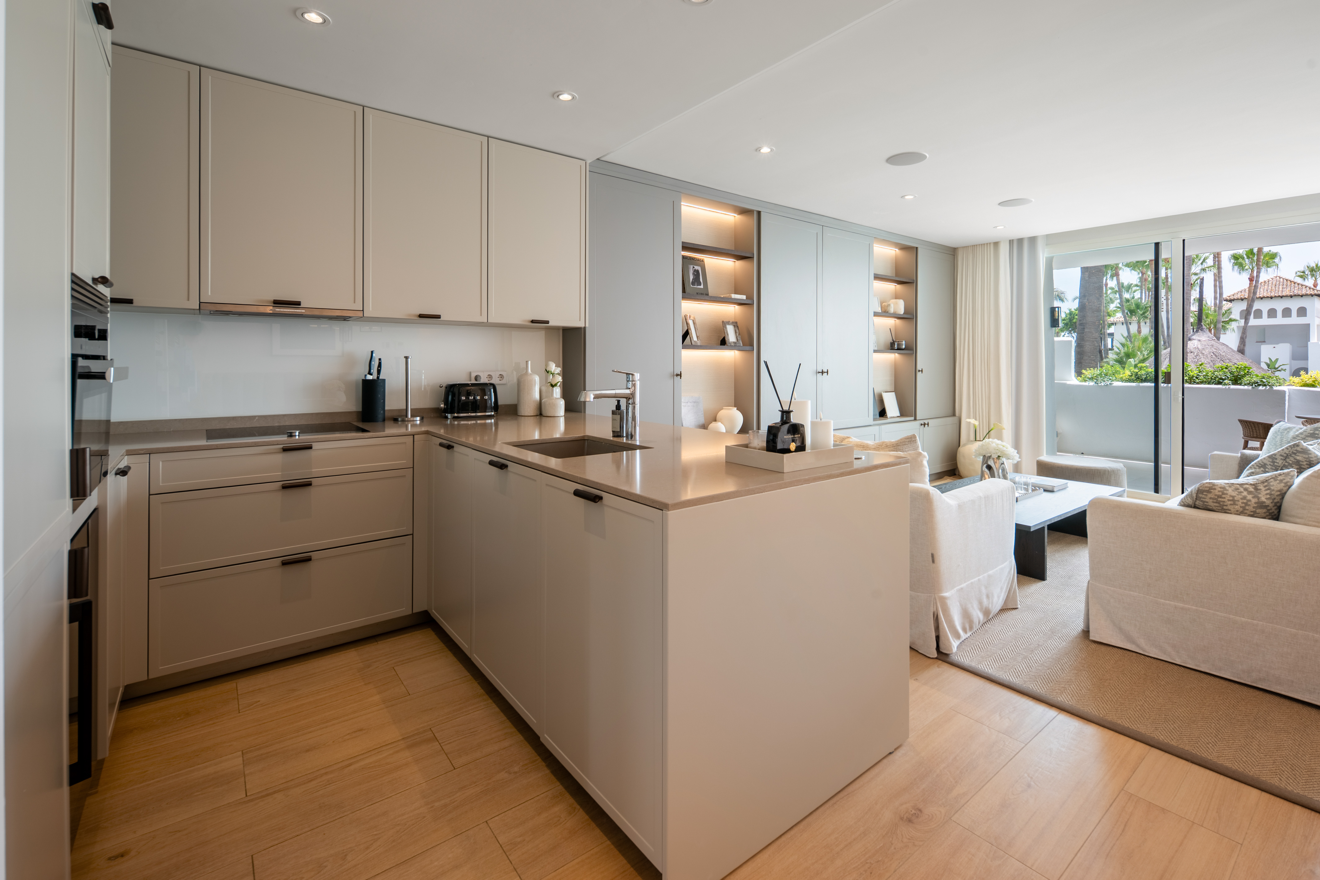Luxury Apartment for Sale in Puente Romano – Marbella Golden Mile - Image 6