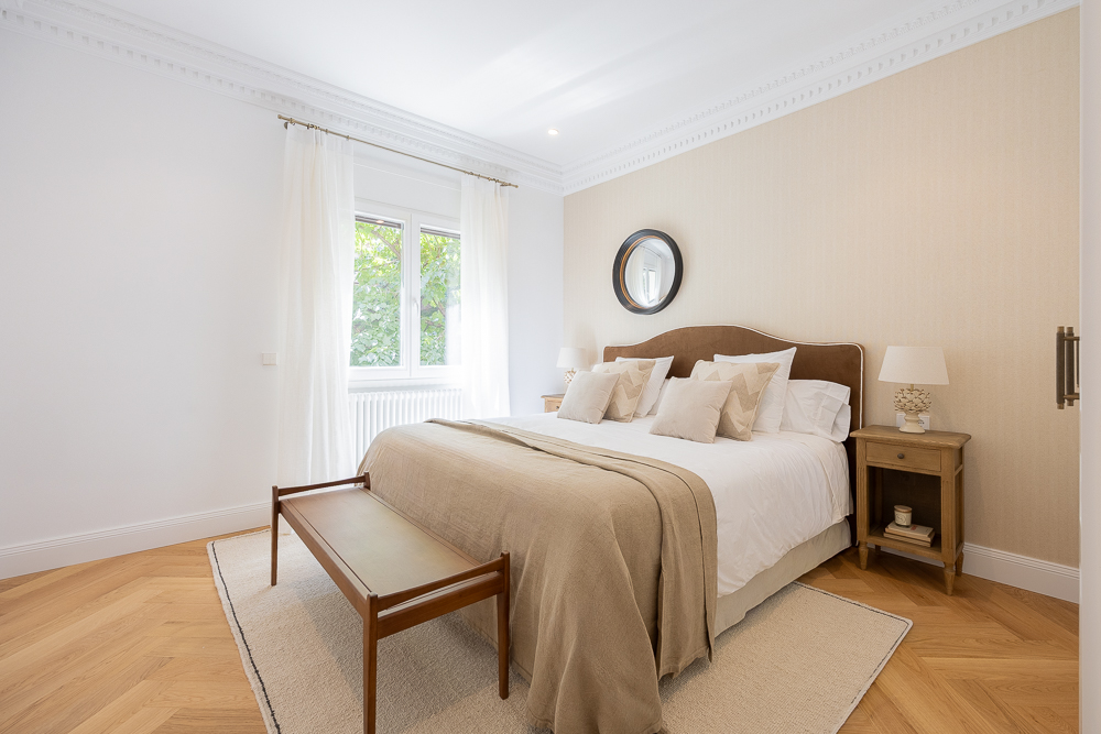 Fully Renovated Luxury Apartment for Sale in Castellana, Salamanca, Madrid - Image 5