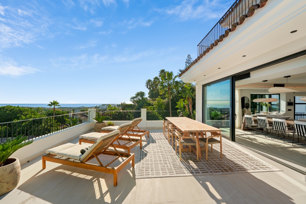 Luxury Villa for Sale in Nueva Andalucía, Marbella | Panoramic Sea Views | 6 Bedrooms - Image 6