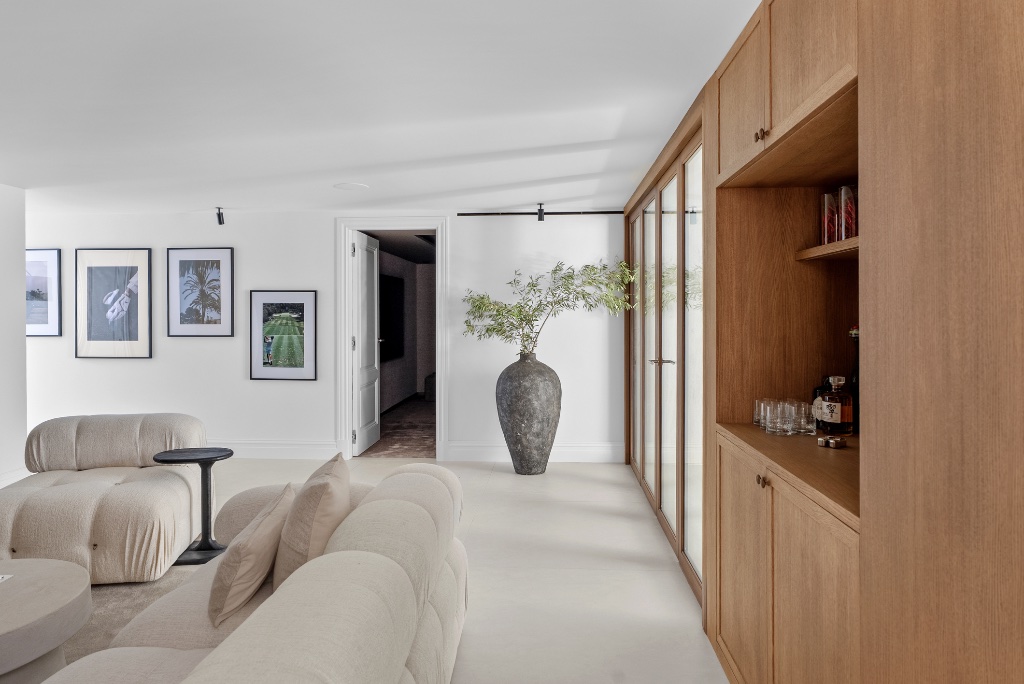 Luxury Frontline Golf Villa in Marbella | Italian-Inspired Contemporary Masterpiece - Image 6