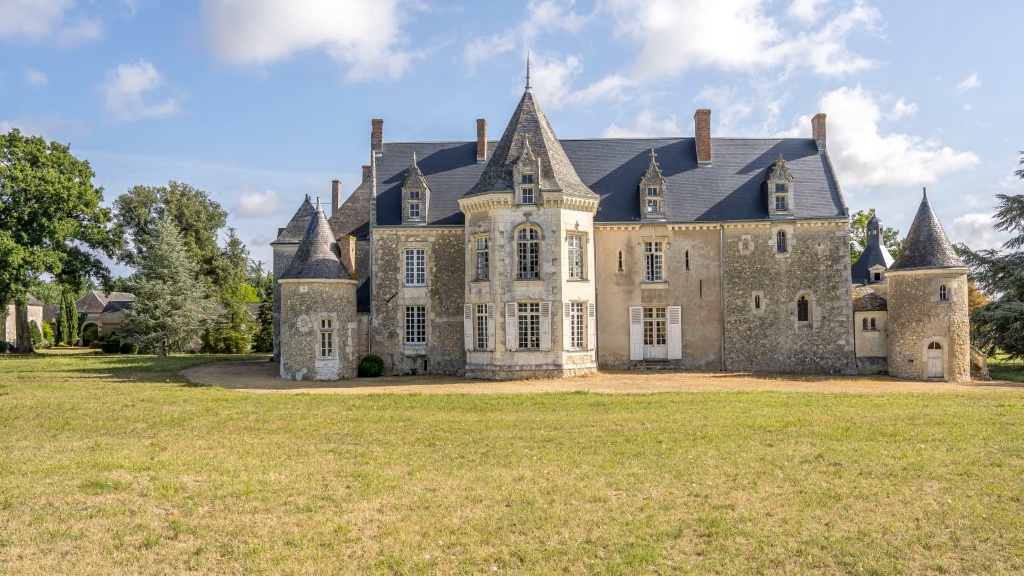 Luxury Medieval Chateau for Sale in the Loire Valley, France - luxury property in France