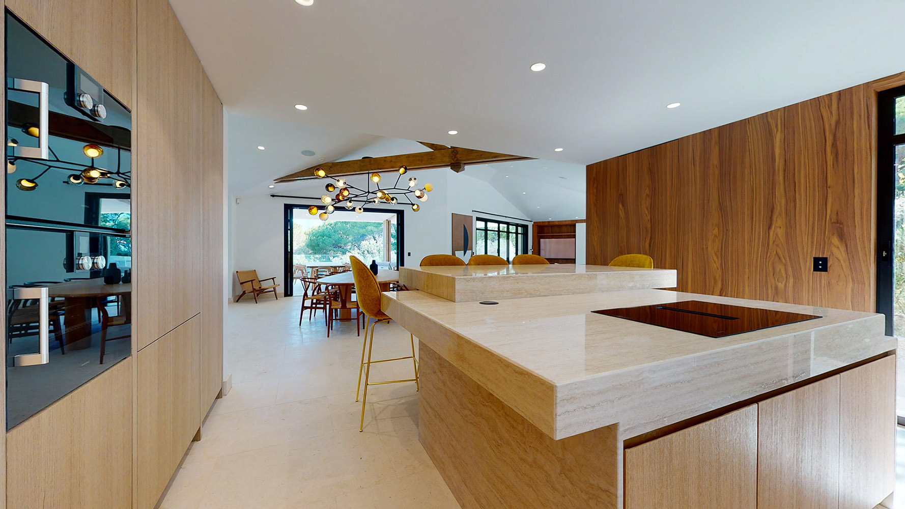 Waterfront Villa for Sale in Les Parcs de Saint-Tropez - Image 3